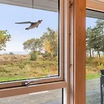 Stunning In Aakirkeby With Wifi בית נופש