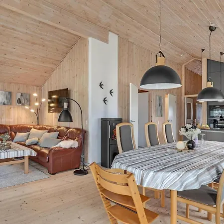 Stunning In Aakirkeby With Wifi